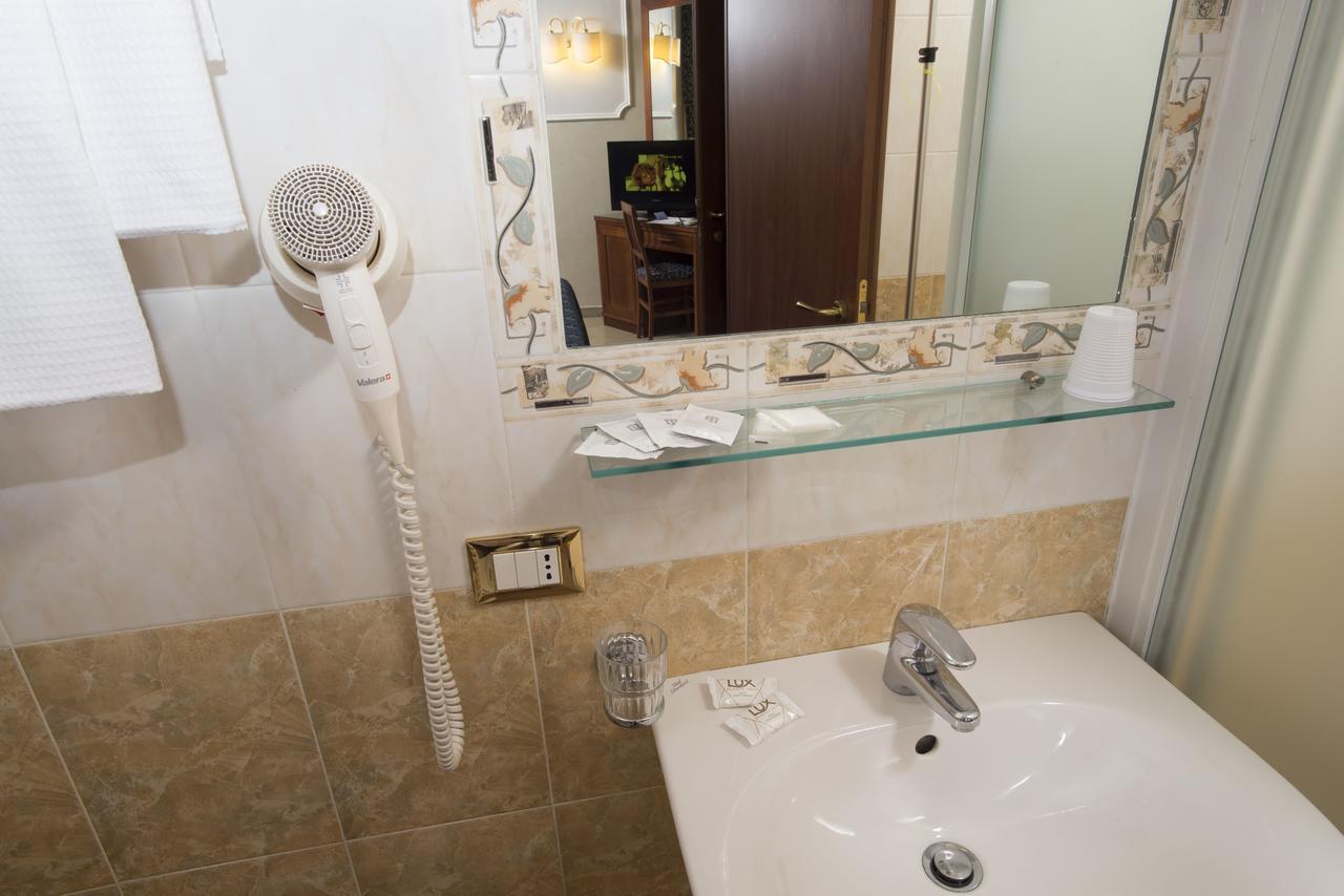 Bed and breakfast Adorasuite 3*